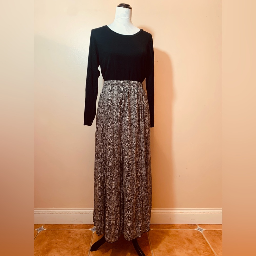 Style & co. 100% Rayon Black and Taupe Animal Print Skirt - Picture 6 of 9